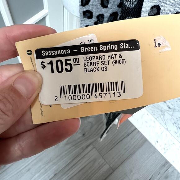 Alessia Massimo Leopard Angora Viscose Scarf Wrap Rhinestones NWT - Picture 4 of 6